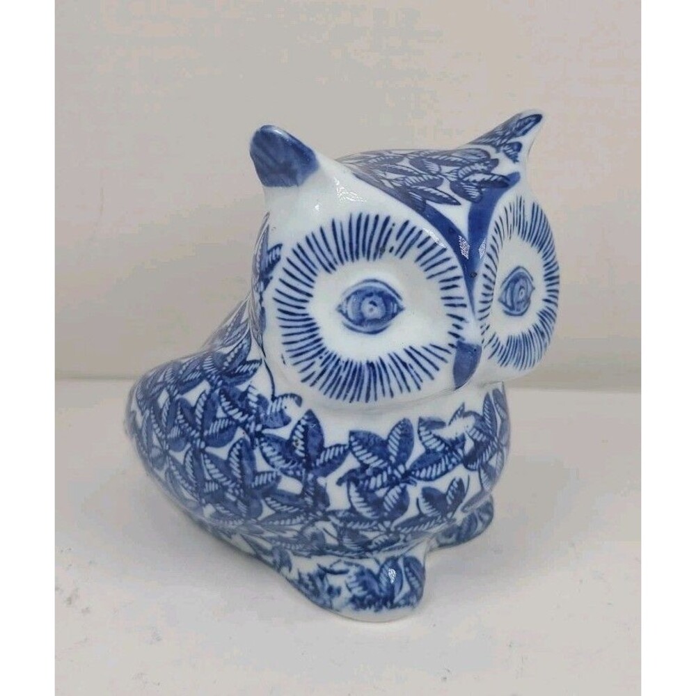 Vintage Asian Blue White Porcelain Owl Decoration Statue Figure